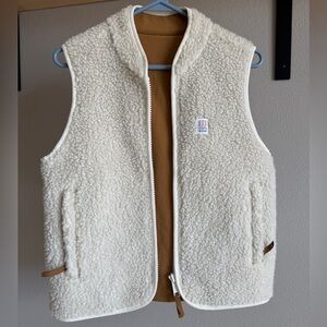 Topo Designs wms reversible Sherpa vest size small